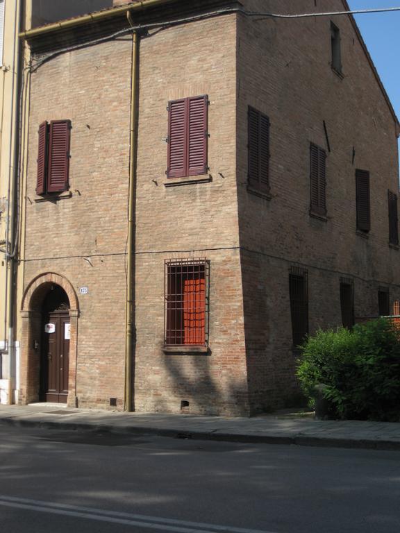 Low Cost Ferrara Exteriör bild